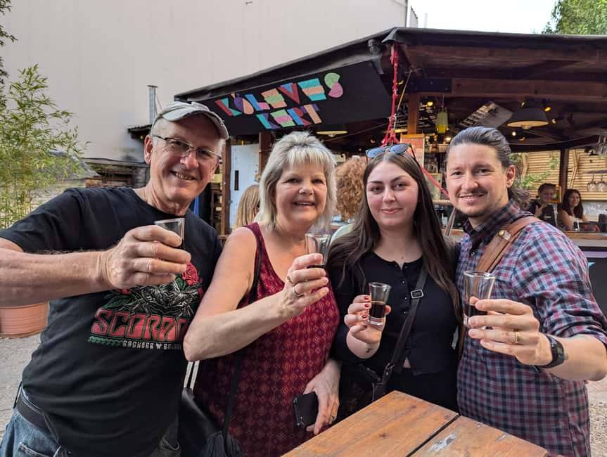 Budapest: Ruin Bars, Street Art, and Jewish Quarter Tour - Why the Jewish Quarter gives the tour its character