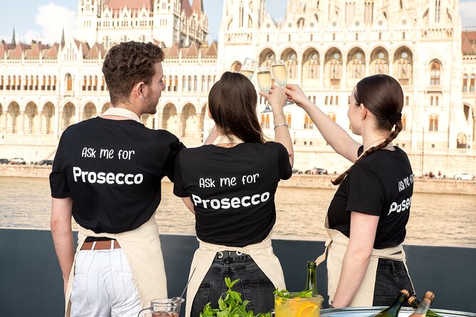 Budapest: Unlimited Prosecco, Beer & Aperol Spritz Cruise - Key points to know before booking