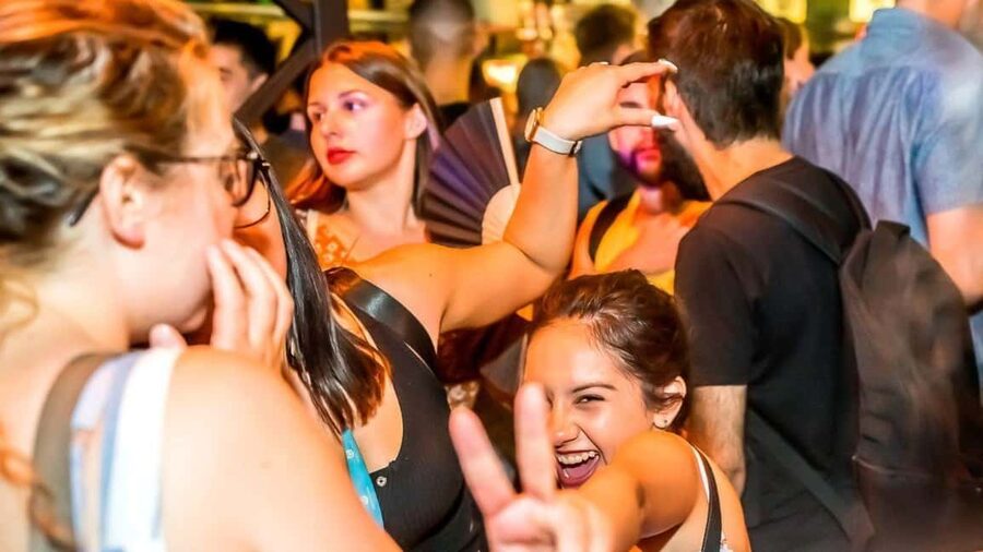 Budapest: Unmissable Bar Crawls with Shots & VIP Club Entry - Should you book this Budapest bar crawl?