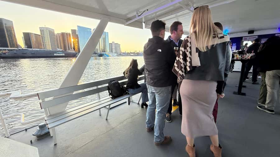 Buenos Aires: Puerto Madero Sunset Cruise with Open Bar - Open bar, music, and the mood aboard