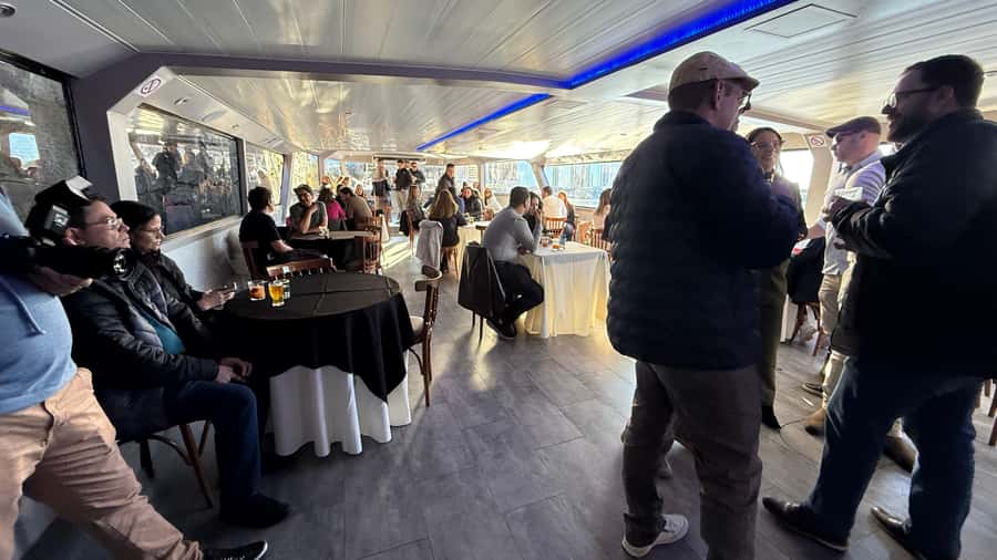 Buenos Aires: Puerto Madero Sunset Cruise with Open Bar - What the one-hour cruise actually shows you