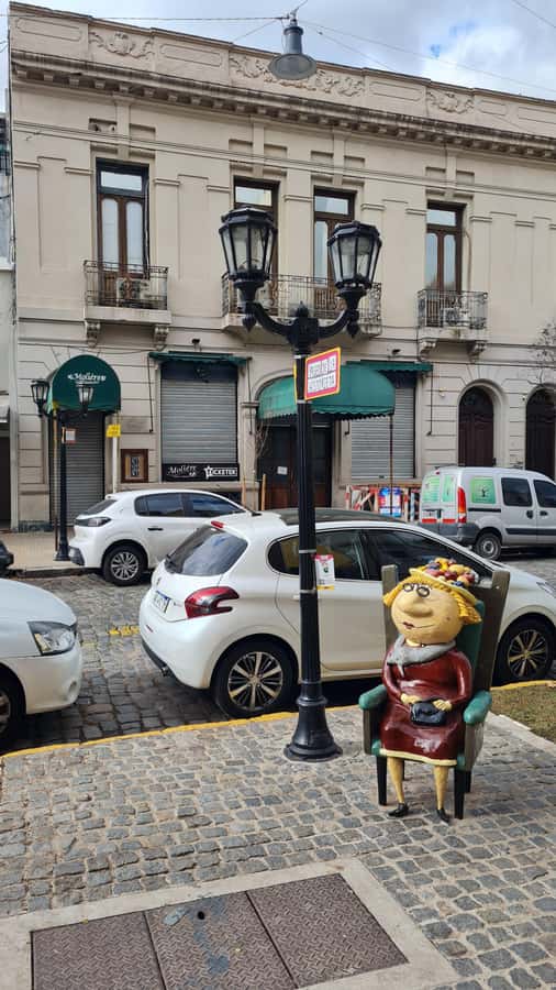 Buenos Aires: San Telmo, History, Bars, and Tango! - Architecture, public buildings, and Defensa Street