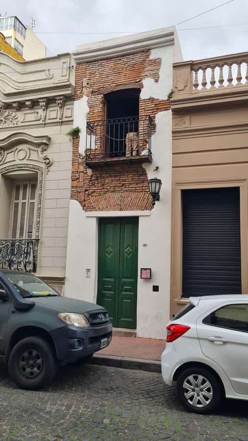 Buenos Aires: San Telmo, History, Bars, and Tango! - From a former women’s prison to Lezama Park