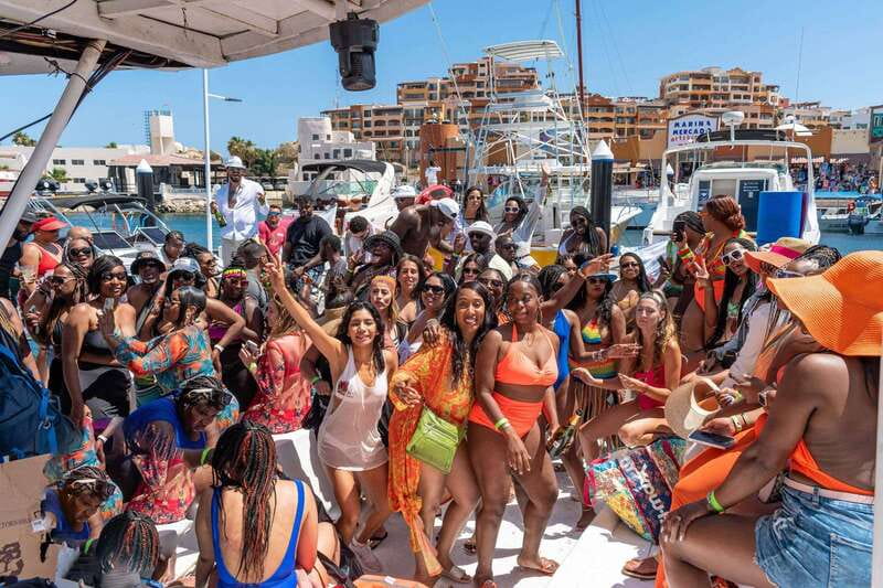 Cabo San Lucas: Hip Hop Boat Party with Unlimited Drinks - Boarding the Cabo Wave and getting your bearings