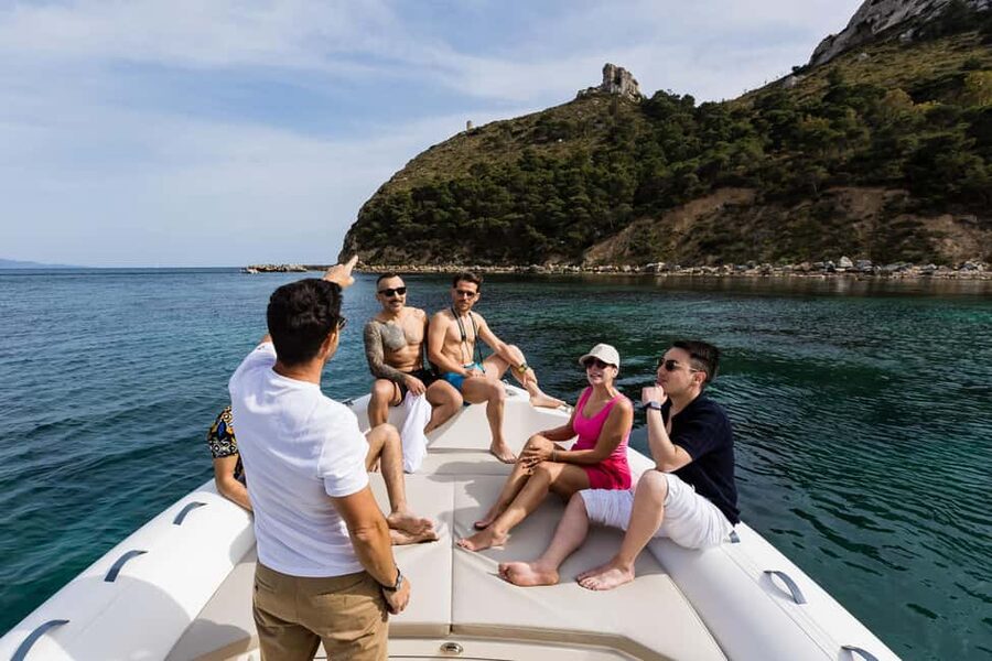 Cagliari: Boat Tour with 5 Snorkeling Stops & Free Drinks - Who should book this Cagliari cruise?
