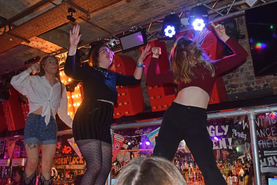 Camden Pub Crawl & Bar Tour London - The first shot and the first drink deal