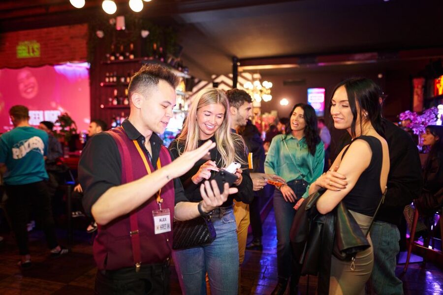 Camden Pub Crawl & Bar Tour London - Weekend Camden: bigger rooms and a late club finish