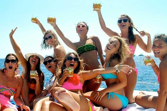 Cancun Adults Only Party Cruise to Isla Mujeres with Open Bar - Free Time in Downtown Isla Mujeres