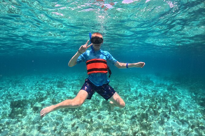 Cancún Catamaran to Isla Mujeres + Snorkel, Open Bar & Lunch - What you actually see on Isla Mujeres