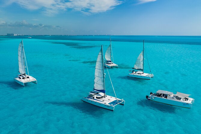 Cancún Catamaran to Isla Mujeres + Snorkel, Open Bar & Lunch - Setting off toward Isla Mujeres