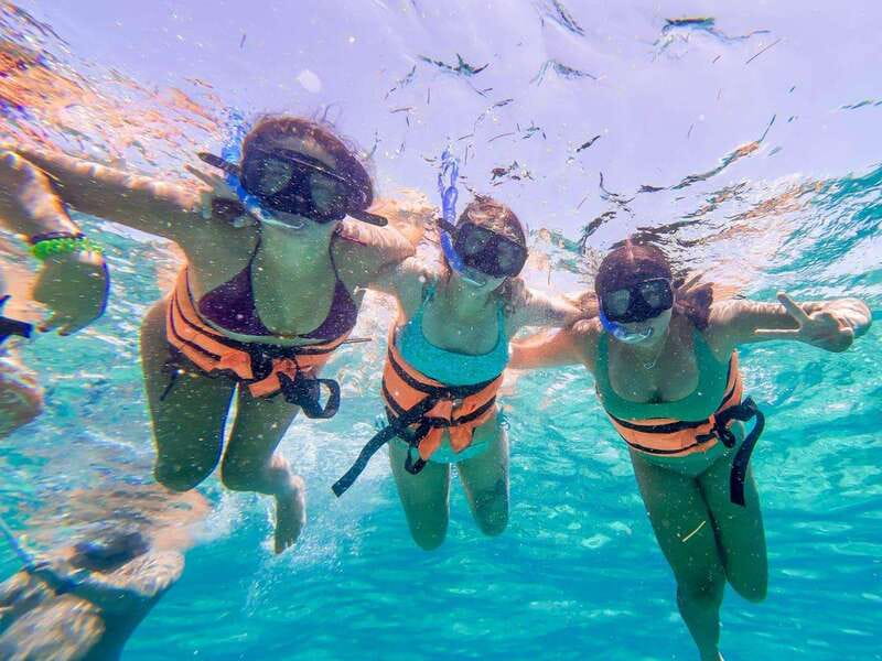 Cancun: Isla Mujeres Catamaran Tour with Open Bar of Drinks - Key points to know before you book