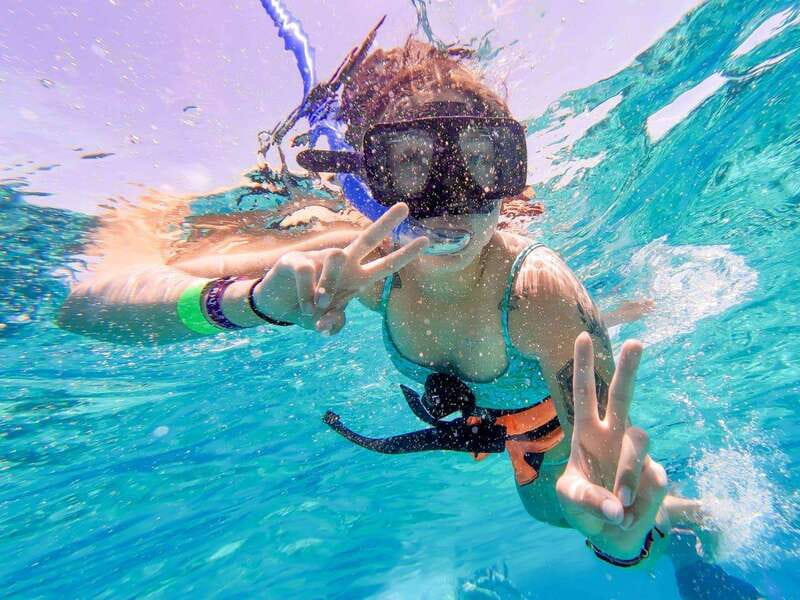 Cancun: Isla Mujeres Catamaran Tour with Open Bar of Drinks - Marina Las Perlas and the first 30 minutes at sea