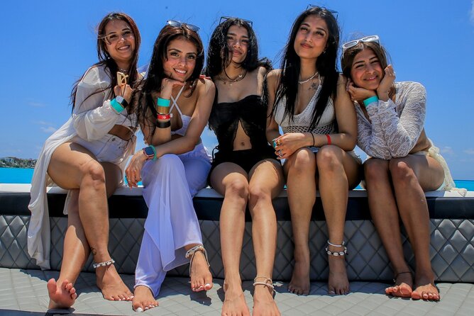 Cancun Private Catamaran to Isla Mujeres with Buffet & Open Bar - Isla Mujeres and Playa Centro