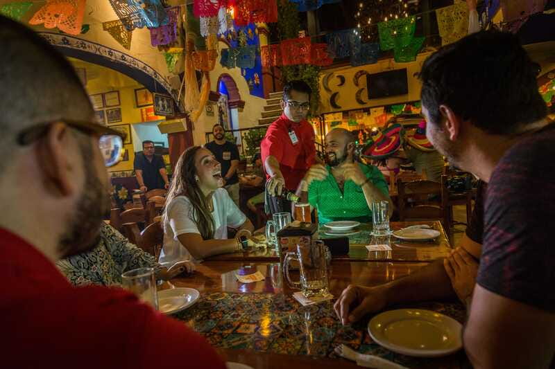 Cancún: Taco & Local Beer Tasting Tour with transportation - Stop Three at Avenida Yaxchilán 51