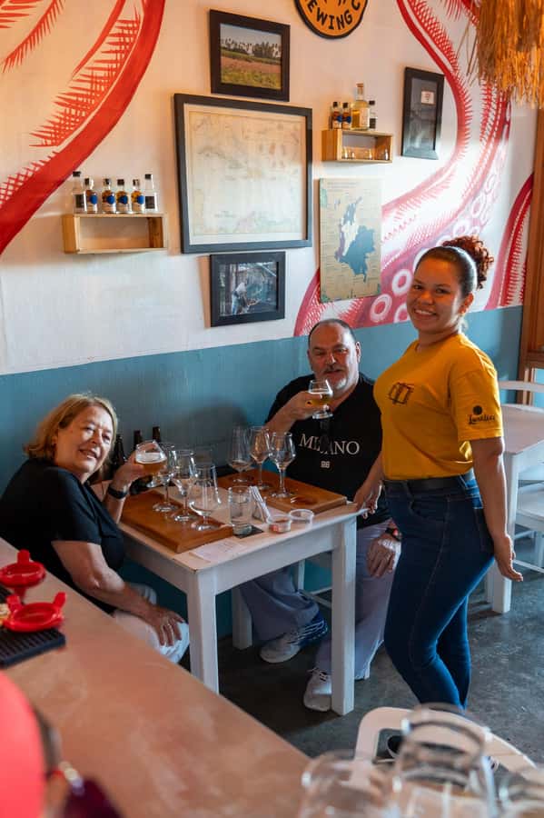Cartagena: Colombian Craft Beer Tasting - Ceviche or sandwich: the food changes the pace