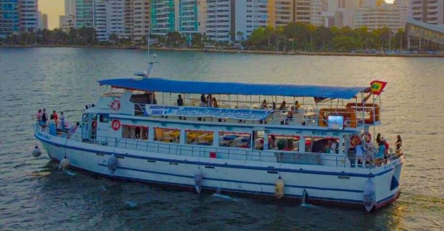 Cartagena de Indias: Sunset Cruise Open Bar with Dance Show - Practical advice for a smoother evening