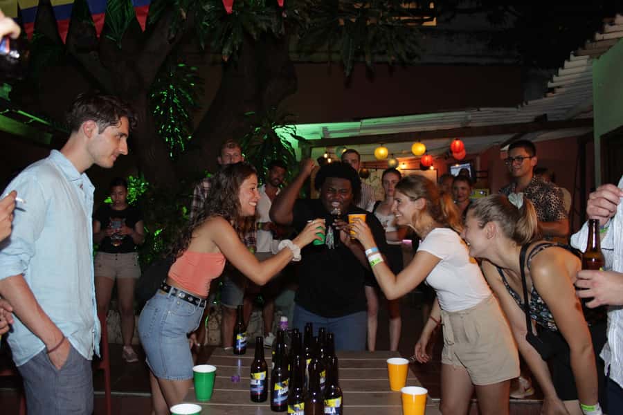 Cartagena: Pub Crawl with Dancing Lessons and Free Shots - Key points before you book