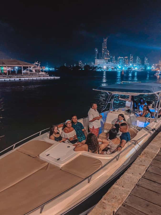 Cartagena: Speed Boat Party on the Bay with open bar - Music, dancing, and the party mood