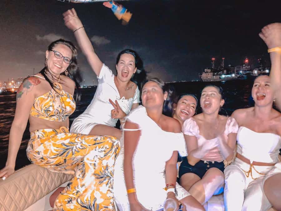 Cartagena: Speed Boat Party on the Bay with open bar - Booking flexibility and basic rules