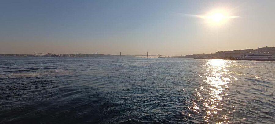 Cascais: Sunset Cruise to Lisbon with Open Bar - Fort of Saint Anthony of Barra