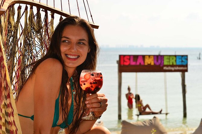 Catamaran Albatros Platinum & Beach club & Open bar & Isla Mujeres - Lunch, drinks, and what the package covers