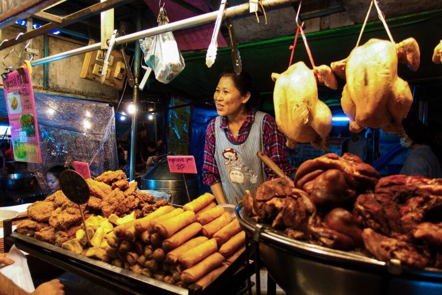 Chiang Mai: Chiang Mai Bar Hopping Guided Night Tour - The North Gate Jazz Co-Op brings live music