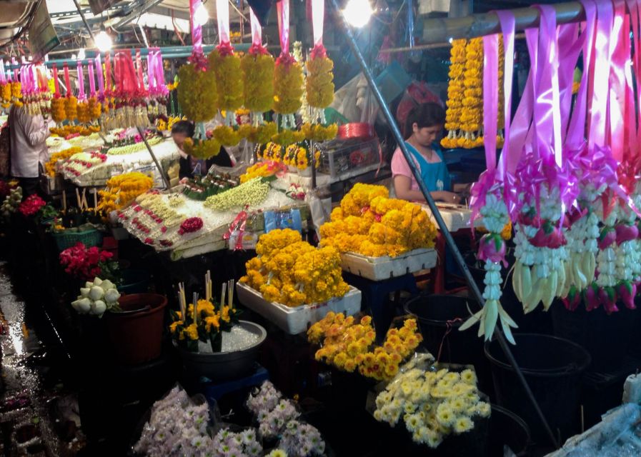 Chiang Mai: Chiang Mai Bar Hopping Guided Night Tour - The Riverside Bar & Restaurant is the main finish