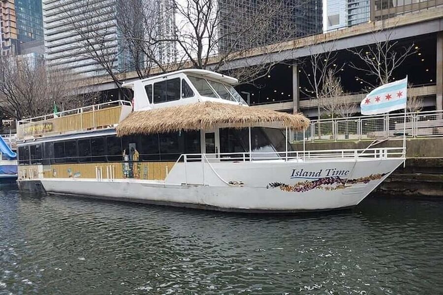 Chicago: Tiki Bar Cruise on Chicago River or Lake Michigan - What the 75-minute cruise actually covers