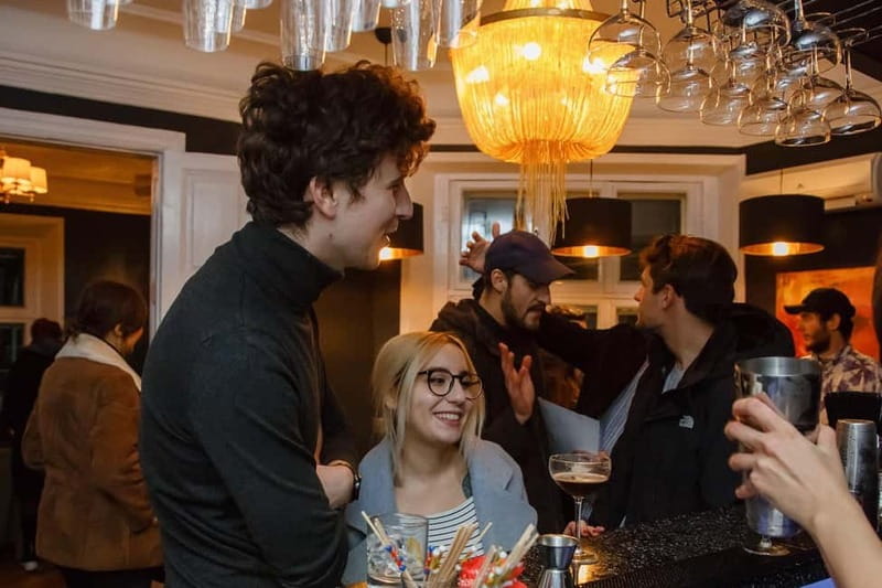 Chisinau: Cocktail Bar & Pub Crawl and Wine Bars - The first toast: local wine and traditional snacks