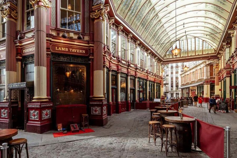 City of London Historic Pub Tour with Beers and Bar Snacks - Starting at Cannon Street Station