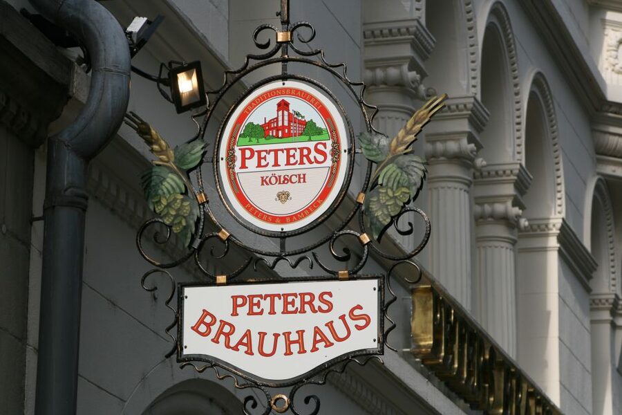 Cologne: Old Town Walking Tour with 1 Brewery Visit & 1 Beer - Heumarkt and the old market world