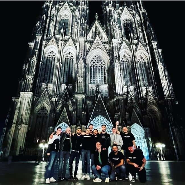 Cologne Pub Crawl - 4 Locations, Shots & Club Entry - Who will enjoy this Cologne night out