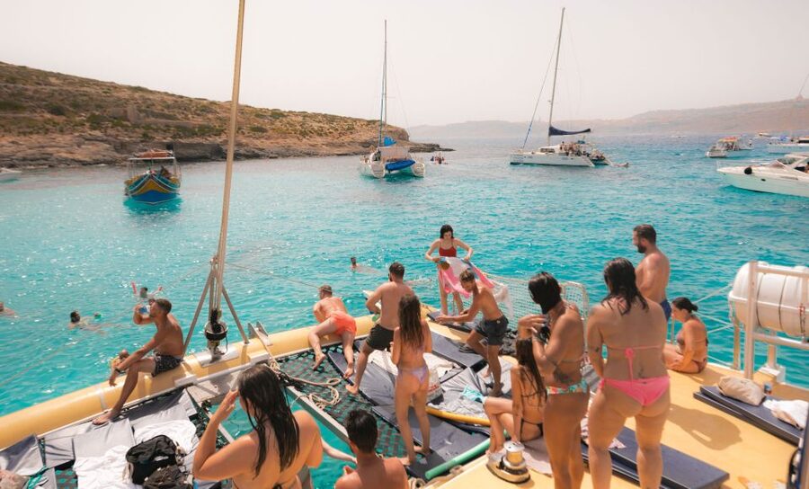 Comino: Blue Lagoon Catamaran Cruise with Lunch and Open Bar - What the open bar really adds