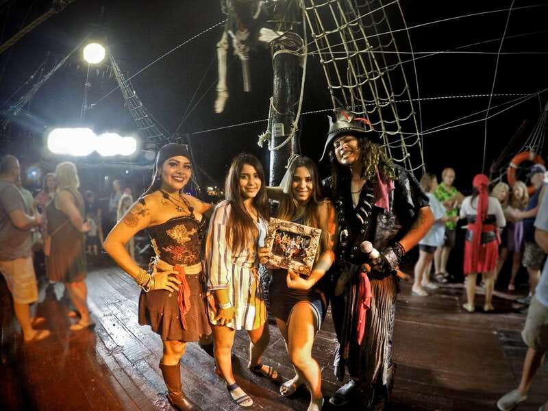 Cozumel: Pirate Ship Cruise with Open Bar, Dinner, and Show - The pirate show keeps you involved