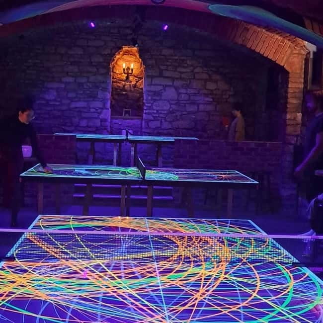 Crew Bar Prague: Open bar, ping pong or shuffleboard game - What the open bar really adds