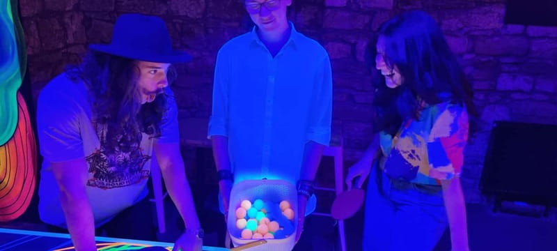 Crew Bar Prague: Open bar, ping pong or shuffleboard game - The main strengths and limitations