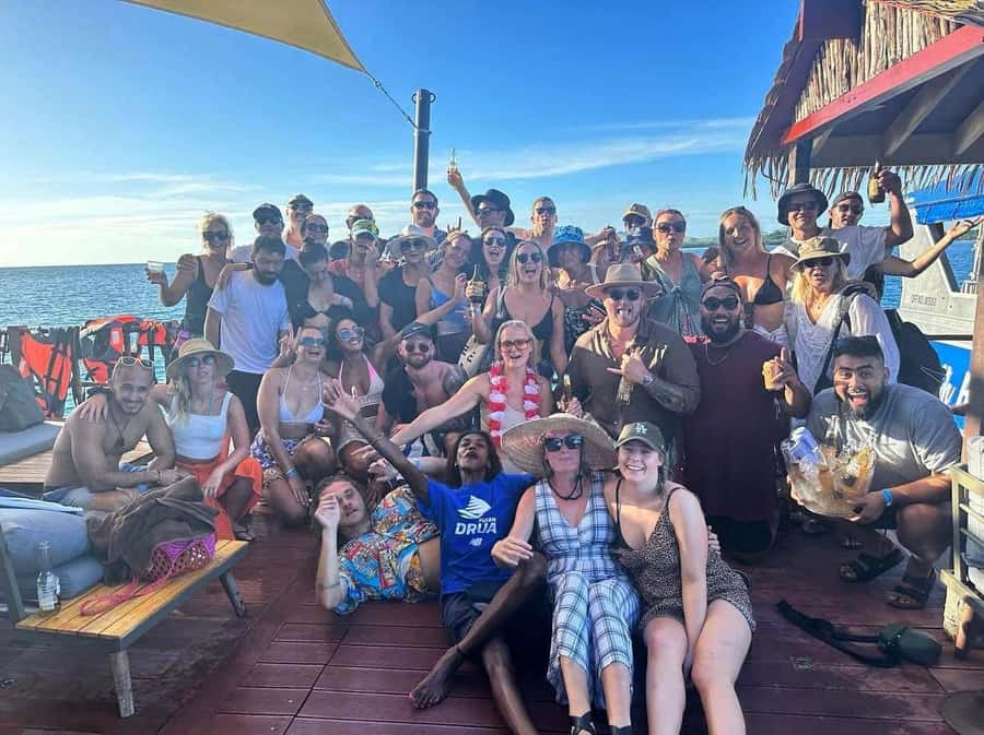 Denarau: Seventh Heaven Floating Bar Day Trip - Finding your own patch of sun
