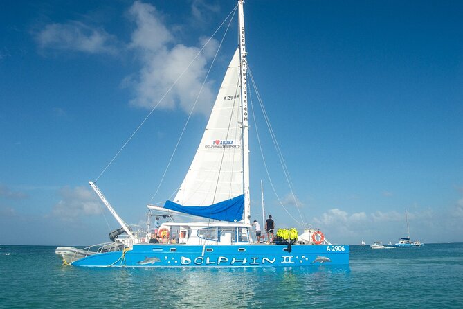 Dolphin Catamaran Snorkel and Sail with Open Bar - A relaxed way to see Aruba from the sea