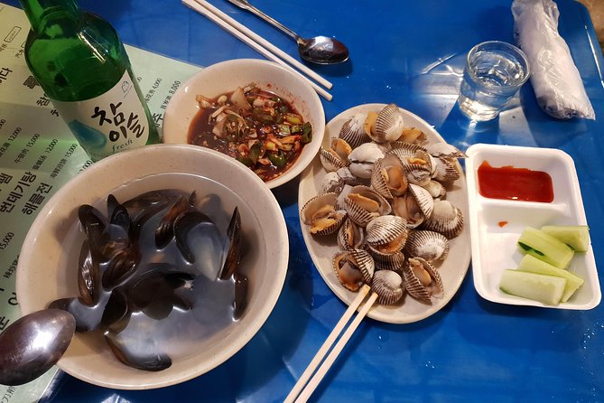Drinking and Eating through the Alleys of Seoul - Starting with two hours at Gwangjang Market