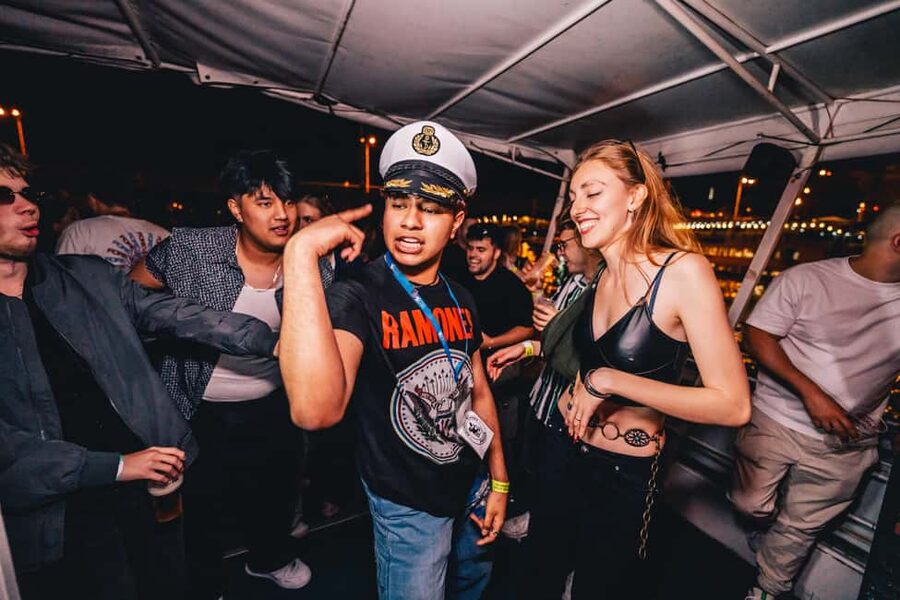 Drunken Monkey Prague Boat Party Open Bar to Duplex Club - Is the $73 price good value?