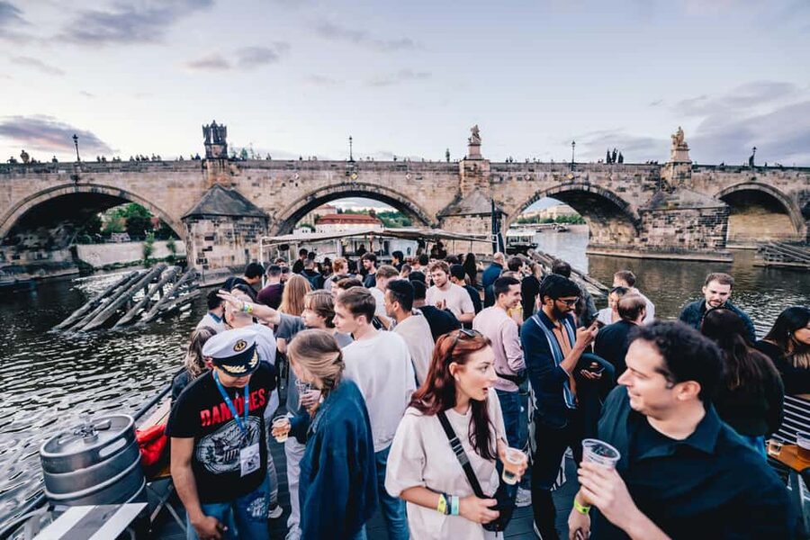 Drunken Monkey Prague Boat Party Open Bar to Duplex Club - Dress code, age limit, and practical planning
