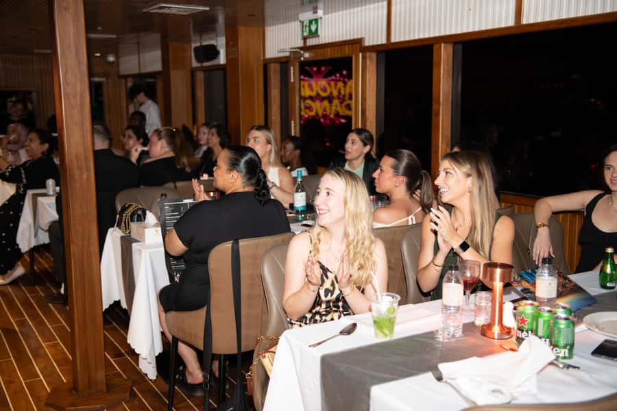 Dubai Marina: Luxury Dinner Cruise, Live Show, Open Bar & DJ - FAQ