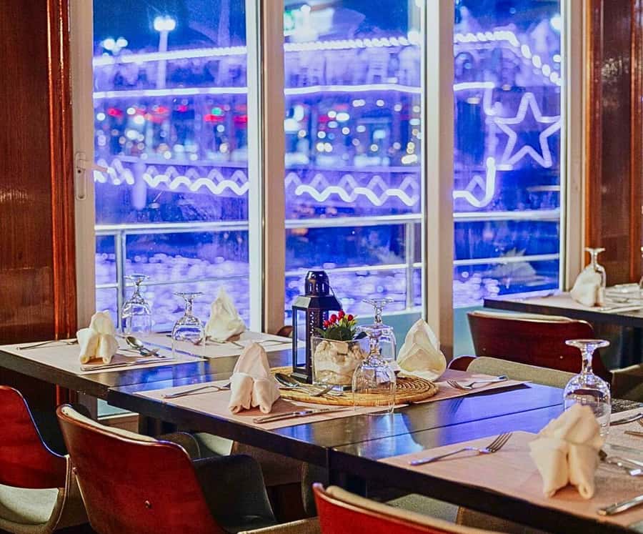 Dubai: Marina Premium Dinner Cruise with Unlimited Drinks - Is $59 a fair price?