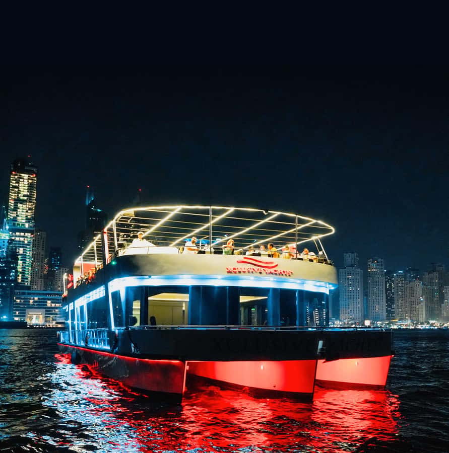Dubai: Sunset or Dinner Cruise with Live Music & Open Bar - What this Dubai Marina cruise is really like