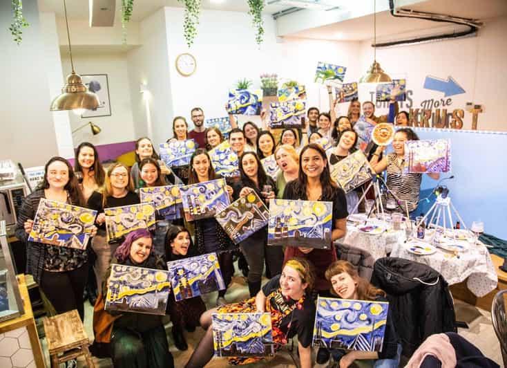 Dublin: Drinking and Painting Party with Art Instructor - Arriving at 3 Queen Street in Smithfield