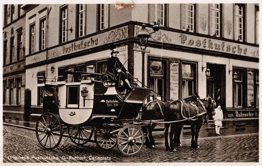 Duisburg-Ruhrot: Historic Harbor Pub Tour - Storytelling matters more than sightseeing