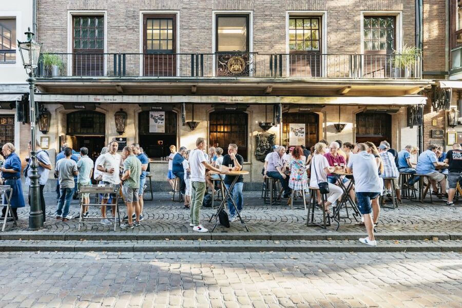 Düsseldorf: Altbier-Safari Beer Walking Tour - Key points to know before booking