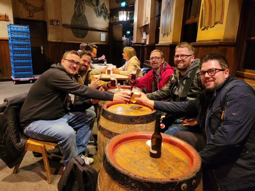 Düsseldorf: Guided Beer Tour with 4 Beers & a Flexible Route - A walk through the old town, not a bar crawl without context