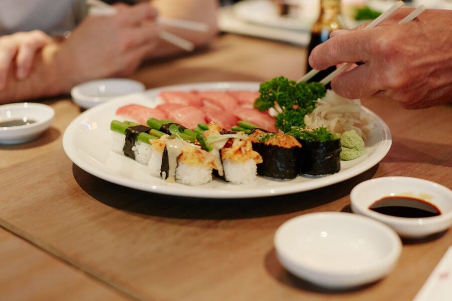 Düsseldorf: Sushi, Sake & Japanese Lifestyle Tour - Who Should Book This Walk?