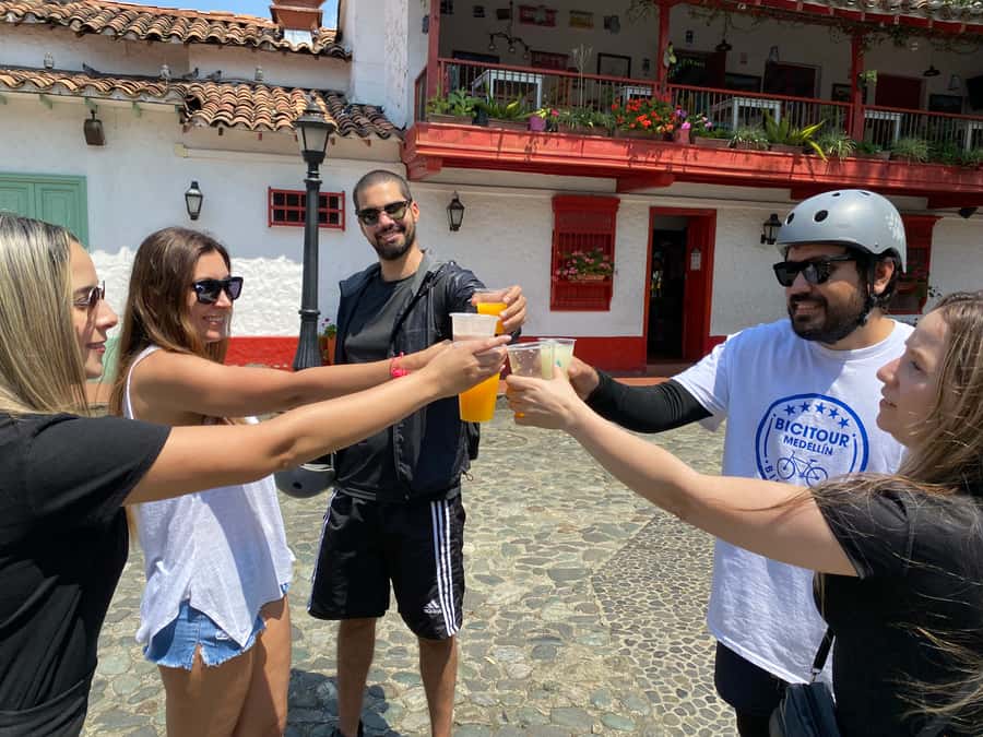 E-Bike City Tour Medellin with Local beer and Snacks - La Alpujarra and the city’s civic center